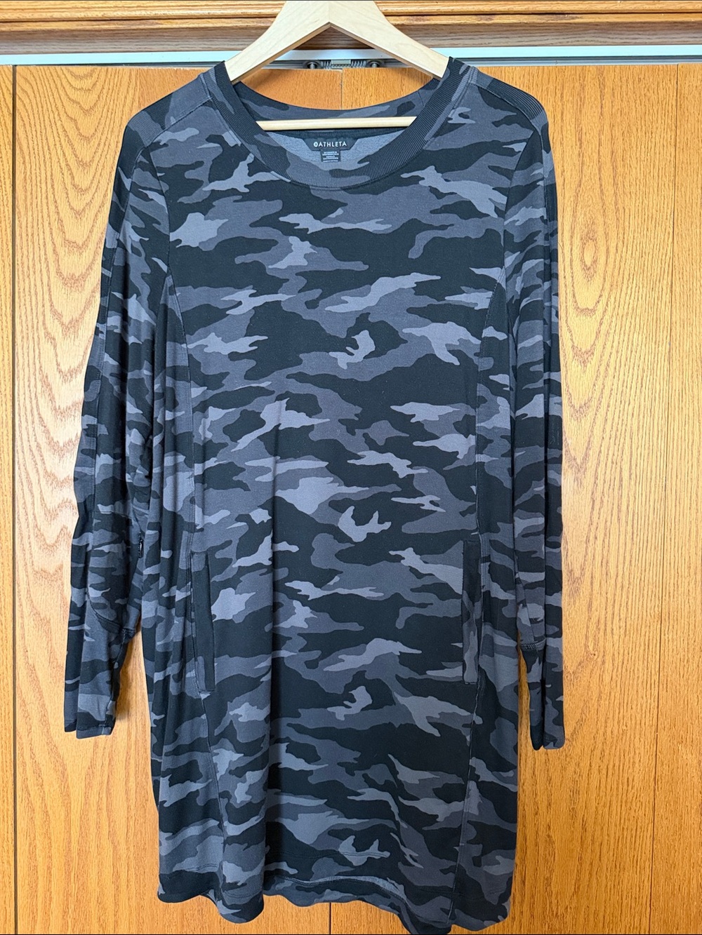 Athleta Black & Gray Camo Long Sleeve Dress Womens size XL